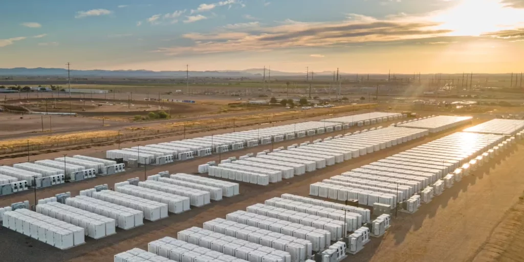 meanwhile-solar-wind-made-up-98-of-new-us-power-generating-v0-ns8ah3wmnc1f1